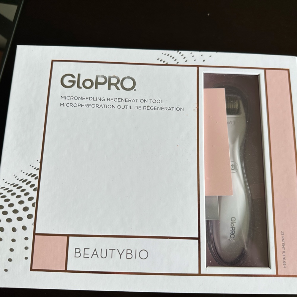 GloPro micro needling regeneration tool